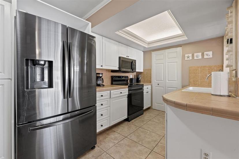 Picture of 2900 Gulf Boulevard Unit 212, Belleair Beach FL 33786