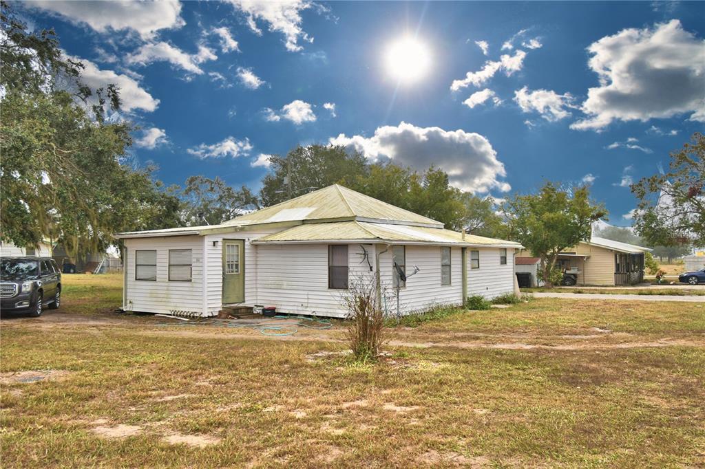 Picture of 355 Swingle Street, Frostproof, FL 33843