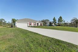 Picture of 2410 Park Avenue, Indian Lake Estates, FL 33855