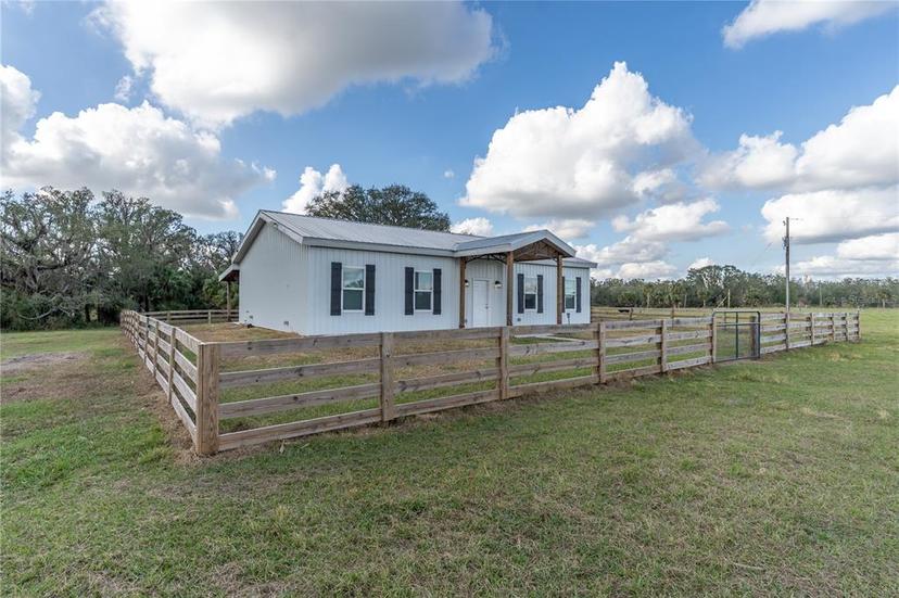 Picture of 207 King Road, Wauchula FL 33873