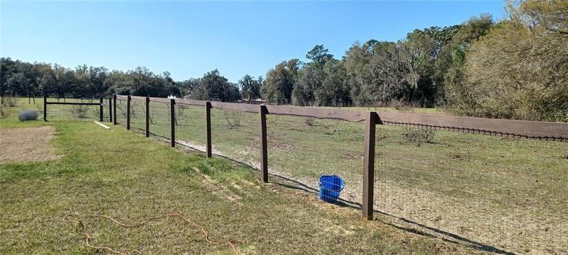 Picture of 13621 Mcintosh Road, Thonotosassa FL 33592