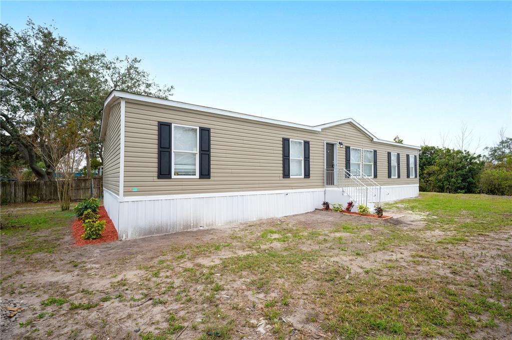 Picture of 3046 Crystal Hills Drive, Lakeland, FL 33801