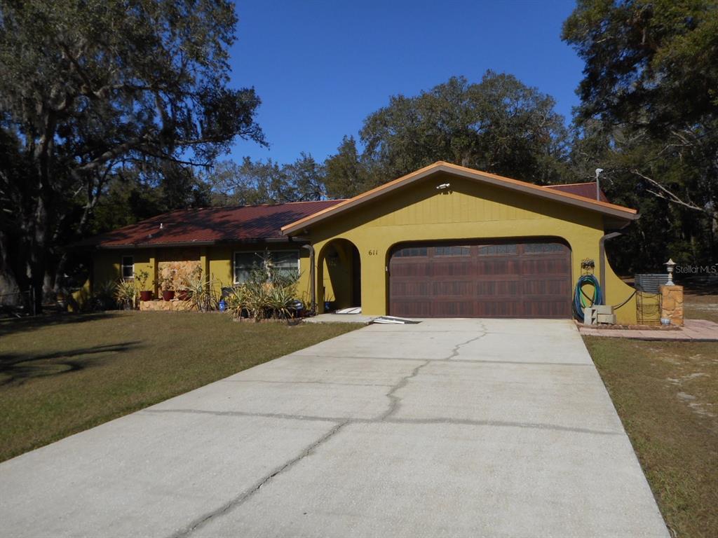 Picture of 611 SW Shorewood Drive, Dunnellon, FL 34431