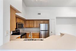 Picture of 13103 Mulberry Park Drive Unit 833, Orlando, FL 32821