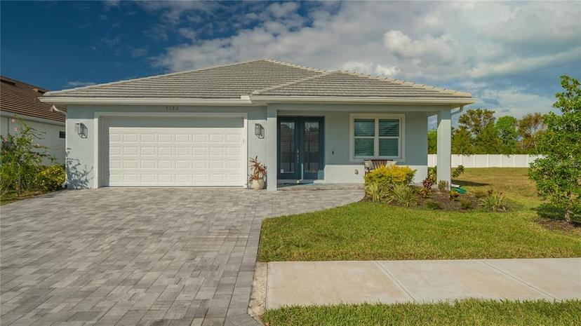 Picture of 5252 Willow Lake Court, Sarasota FL 34233