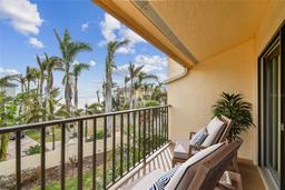 Picture of 7550 Sunshine Skyway Lane S Unit T48, St Petersburg, FL 33711