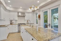 Picture of 2001 Beach Drive Se, St Petersburg, FL 33705