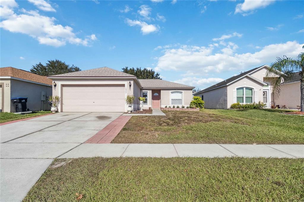 Picture of 16967 Cornerwood Drive, Orlando, FL 32820