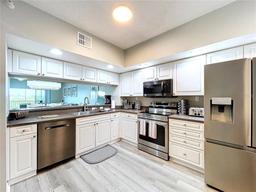 Picture of 6450 Shoreline Drive Unit 9203, St Petersburg, FL 33708