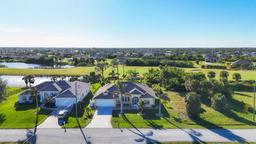 Picture of 40 Tee View Court, Rotonda West, FL 33947