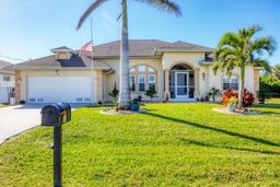 Picture of 40 Tee View Court, Rotonda West, FL 33947