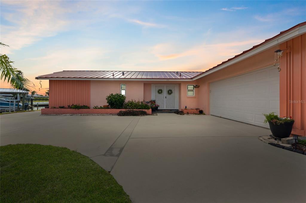 Picture of 351 Harbor Passage, Clearwater Beach, FL 33767