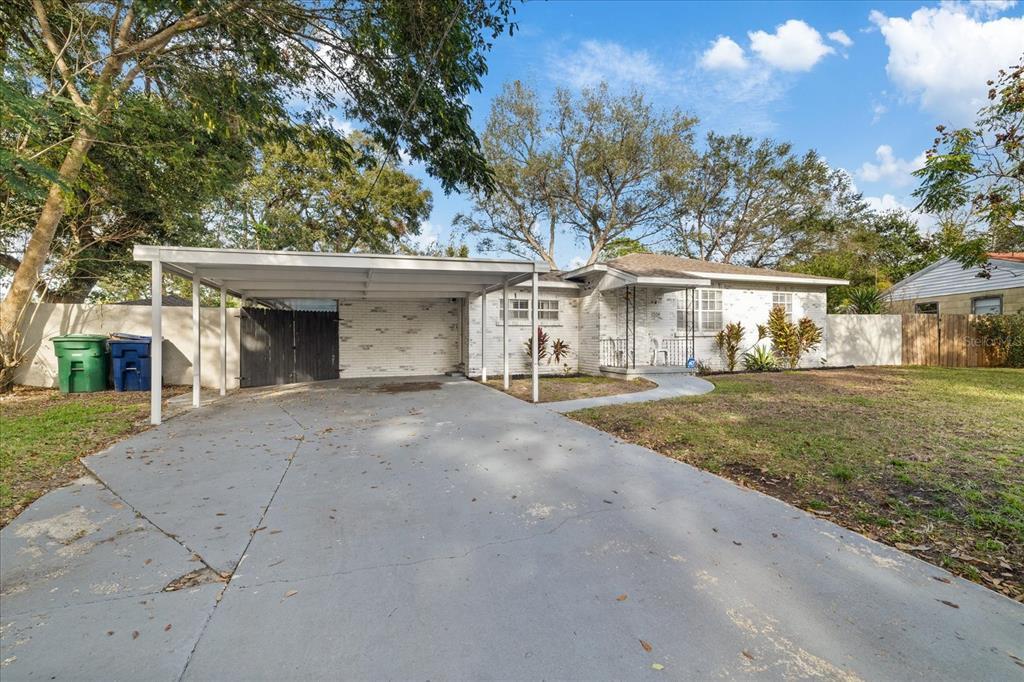 Picture of 1504 E Mcberry Street, Tampa, FL 33610