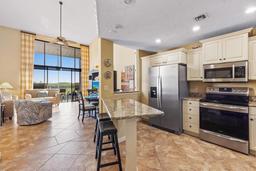 Picture of 861 Waterside Lane Unit 861, Bradenton, FL 34209