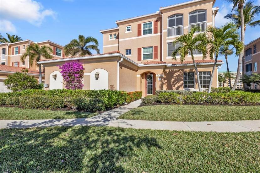 Picture of 3475 Sunset Key Circle Unit 102, Punta Gorda FL 33955