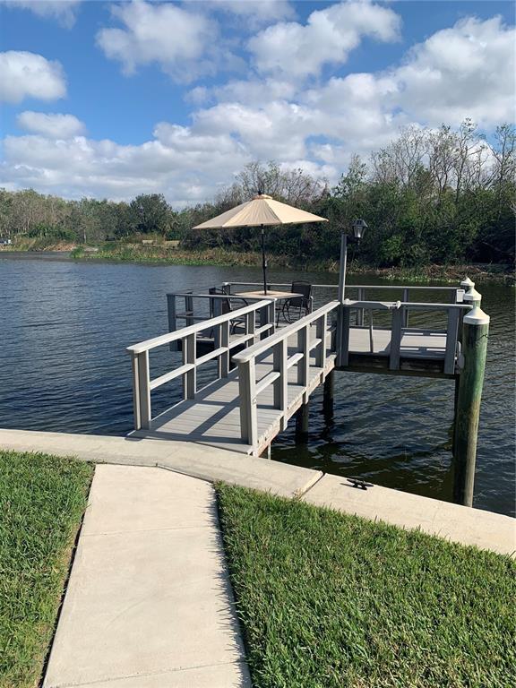 Picture of 10138 N Lake Drive, Largo FL 33773