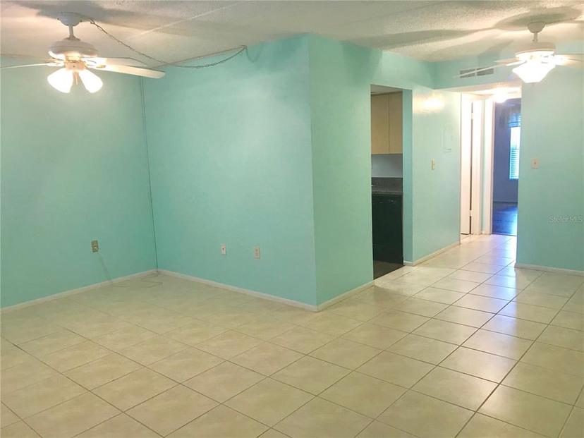 Picture of 12760 Indian Rocks Road Unit 562, Largo FL 33774