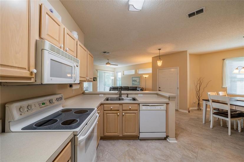 Picture of 2003 Acadia Greens Drive, Sun City Center FL 33573