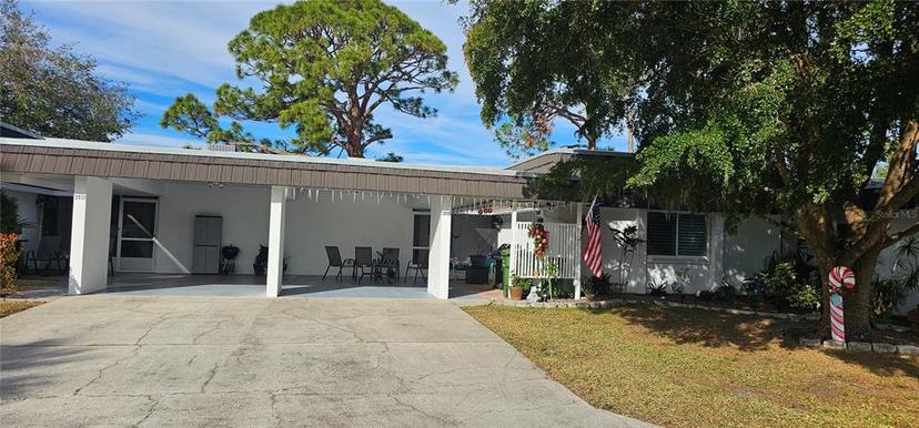 Picture of 3935 Panola Lane Unit 183, Sarasota FL 34232