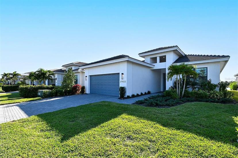 Picture of 17022 Cresswind Terrace, Lakewood Ranch FL 34211