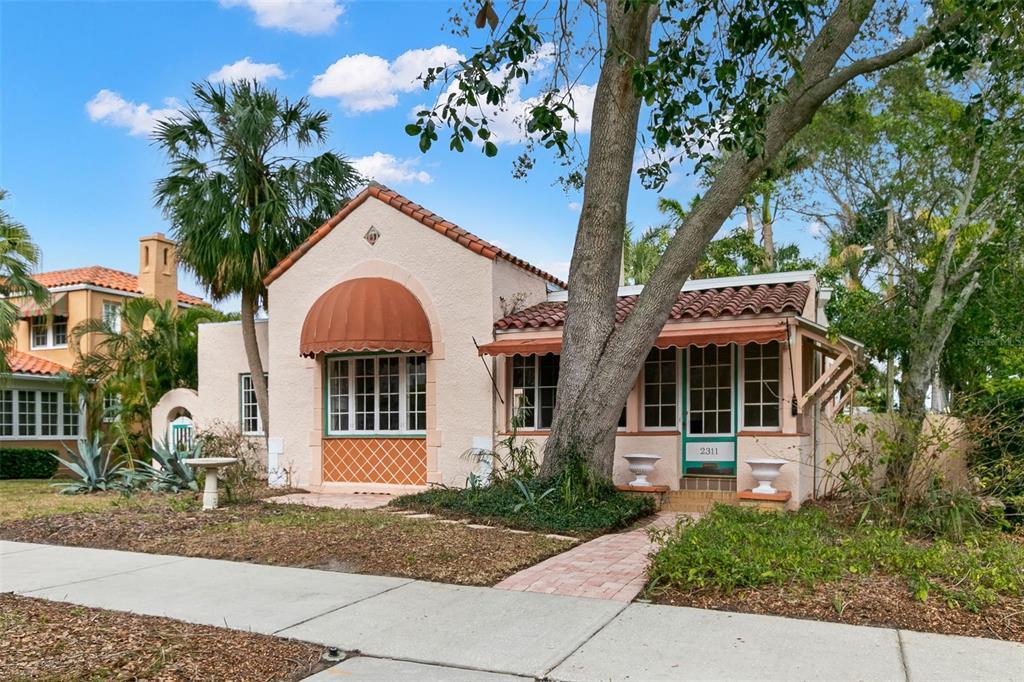 Picture of 2311 Brevard Road Ne, St Petersburg, FL 33704