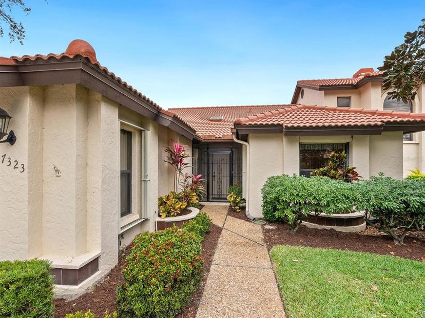 Picture of 7323 Oak Moss Drive Unit 42, Sarasota FL 34241