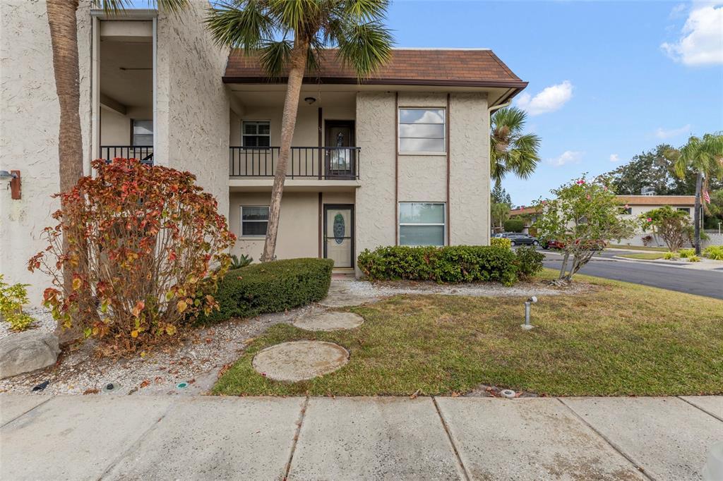 Picture of 2750 E Bay Drive Unit 15E, Largo, FL 33771