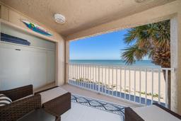 Picture of 3100 Gulf Boulevard Unit 424, Belleair Beach, FL 33786