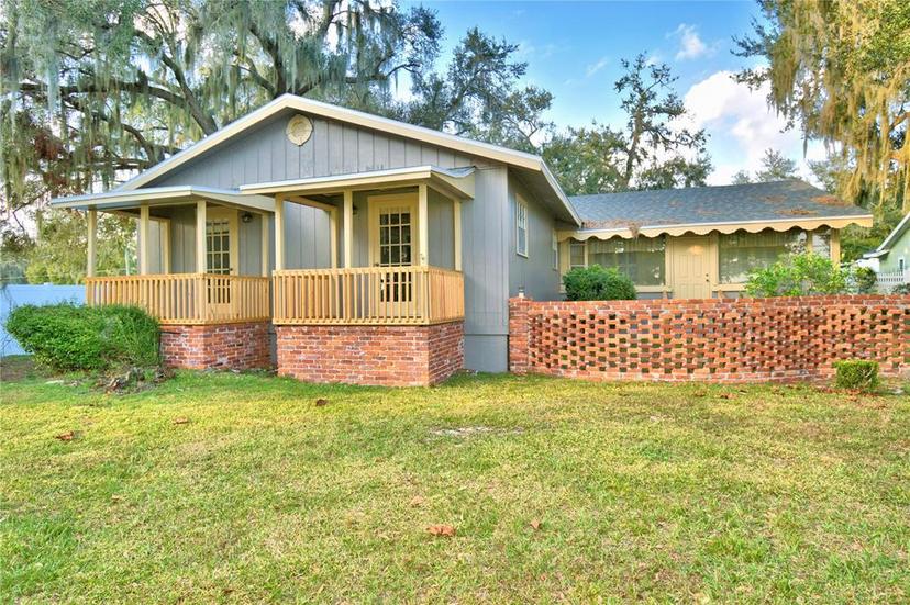 Picture of 2036 Lake Ariana Boulevard, Auburndale FL 33823