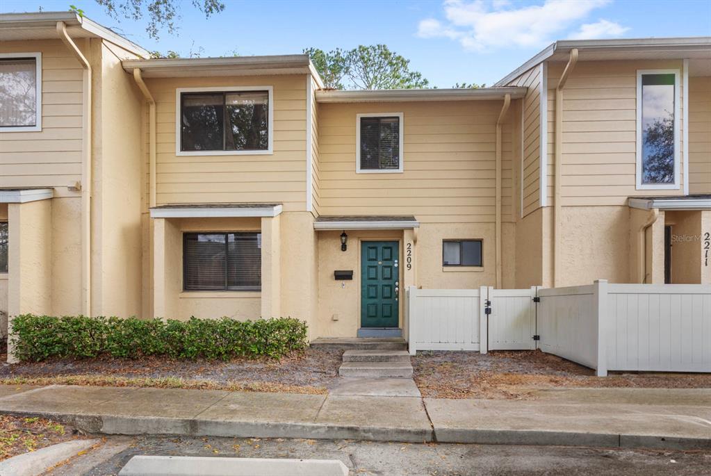 Picture of 2209 Tipperary Court Unit 1, Orlando, FL 32812