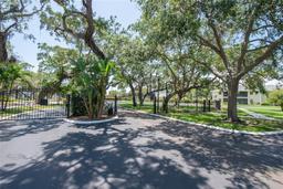 Picture of 3001 58Th Avenue S Unit 1002, St Petersburg, FL 33712