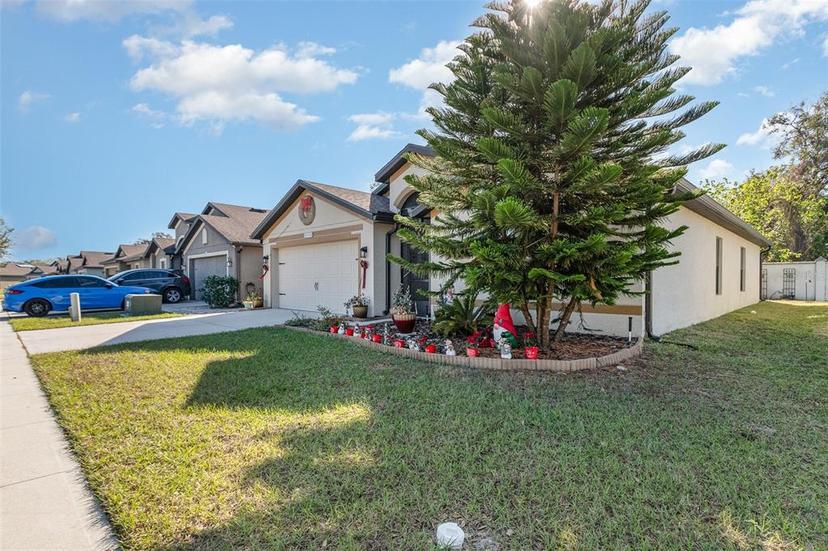 Picture of 2376 Bexley Drive, Tavares FL 32778