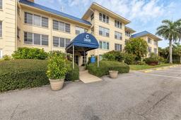 Picture of 3806 Gulf Of Mexico Drive Unit C211, Longboat Key, FL 34228