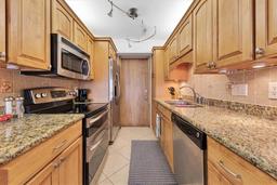 Picture of 3806 Gulf Of Mexico Drive Unit C211, Longboat Key, FL 34228