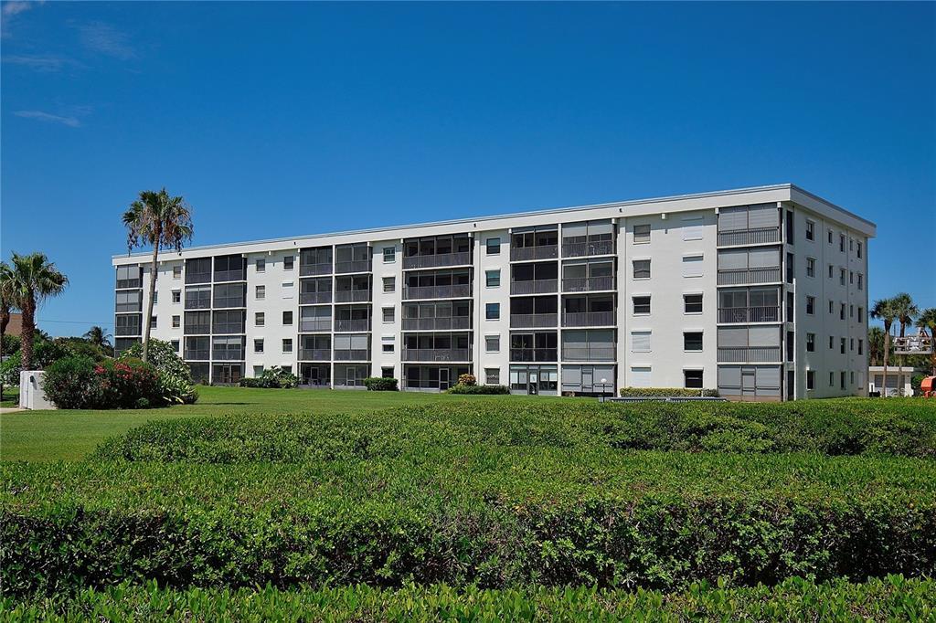 Picture of 3165 N Atlantic Avenue Unit B105, Cocoa Beach, FL 32931