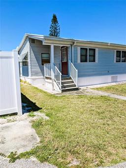 Picture of 3275 26Th Avenue E Unit 109, Bradenton, FL 34208