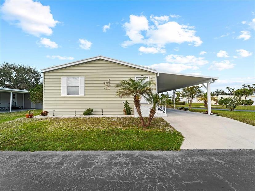 Picture of 512 Ashwood Drive, Venice FL 34285