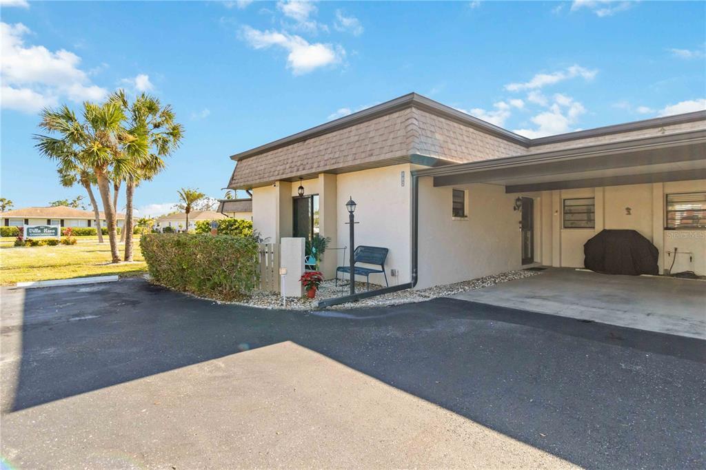 Picture of 882 Shamrock Boulevard Unit 880A, Venice, FL 34293