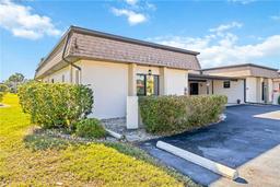 Picture of 882 Shamrock Boulevard Unit 880A, Venice, FL 34293