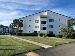 Picture of 2593 Countryside Boulevard Unit 7213, Clearwater, FL 33761