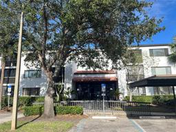 Picture of 2593 Countryside Boulevard Unit 7213, Clearwater, FL 33761