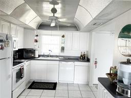 Picture of 4525 Cove Circle Unit 1002, St Petersburg, FL 33708