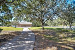 Picture of 8345 Shenandoah Run, Wesley Chapel, FL 33544