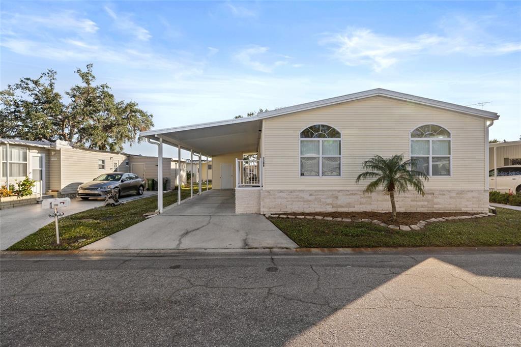 Picture of 3386 Oakwood Boulevard N, Sarasota, FL 34237