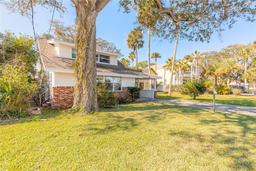 Picture of 1328 Riverside Drive, Daytona Beach, FL 32117