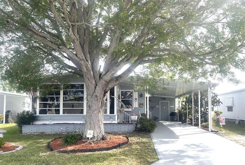 Picture of 727 Blackburn Boulevard, North Port FL 34287