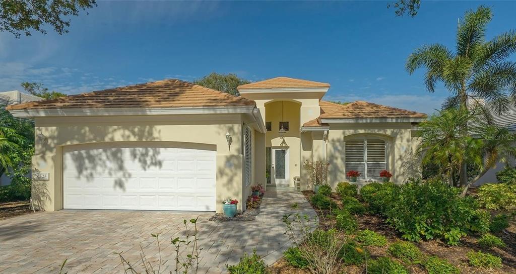 Picture of 6525 Berkshire Place, University Park, FL 34201