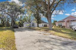 Picture of 2080 Cobblefield Circle, Apopka, FL 32703