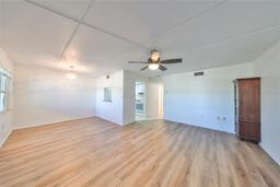 Picture of 11700 Park Boulevard Unit 209, Seminole, FL 33772