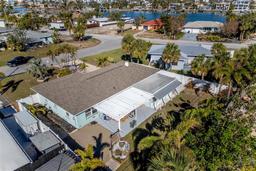 Picture of 10215 3Rd Street E, Treasure Island, FL 33706